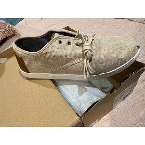 NIB Tom’s Donovan natural burlap style size 8.5 for men RUNS 1/2 size small